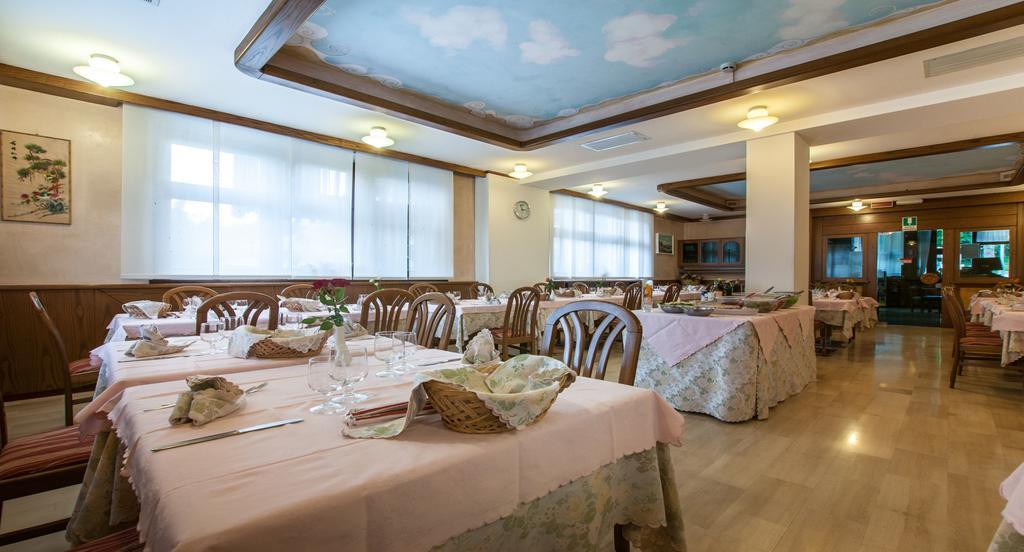 Albergo Sayonara Комано-Терме Экстерьер фото