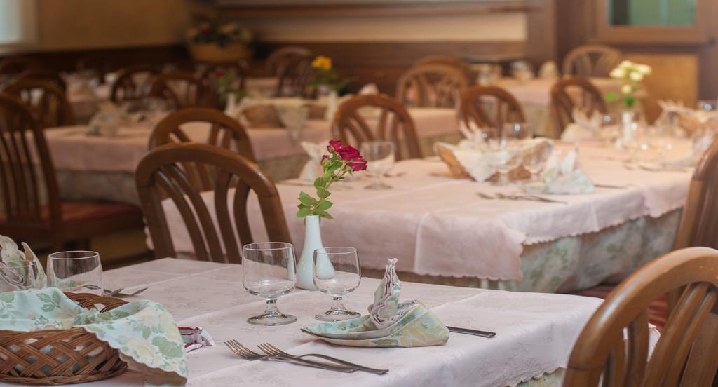 Albergo Sayonara Комано-Терме Экстерьер фото