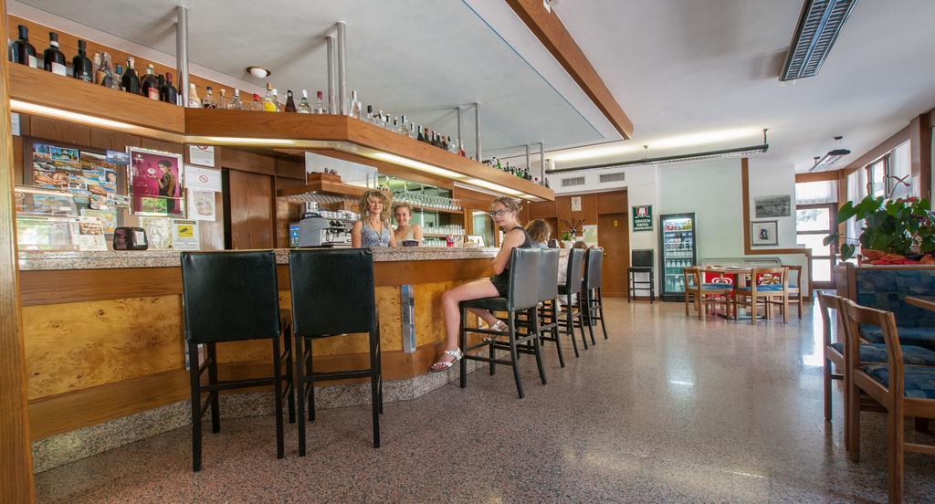 Albergo Sayonara Комано-Терме Экстерьер фото