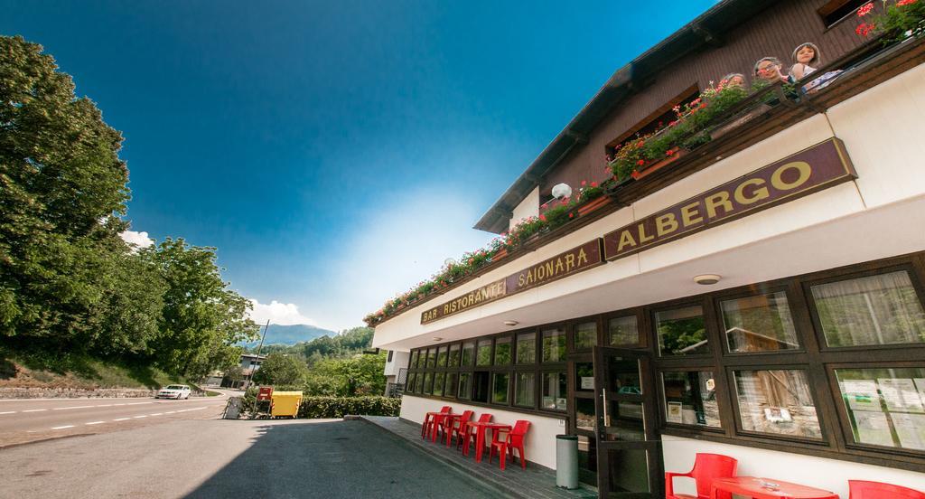 Albergo Sayonara Комано-Терме Экстерьер фото